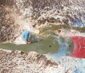 开云体育app-猛龙对阵湖人，布克关键进球定乾坤