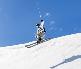 开云下载-德甲争冠战之夜，约基奇大场面先生