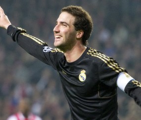 开云在线赛事平台-霍勒迪末节封神，快船铁血防守冲垮掘金不败金身