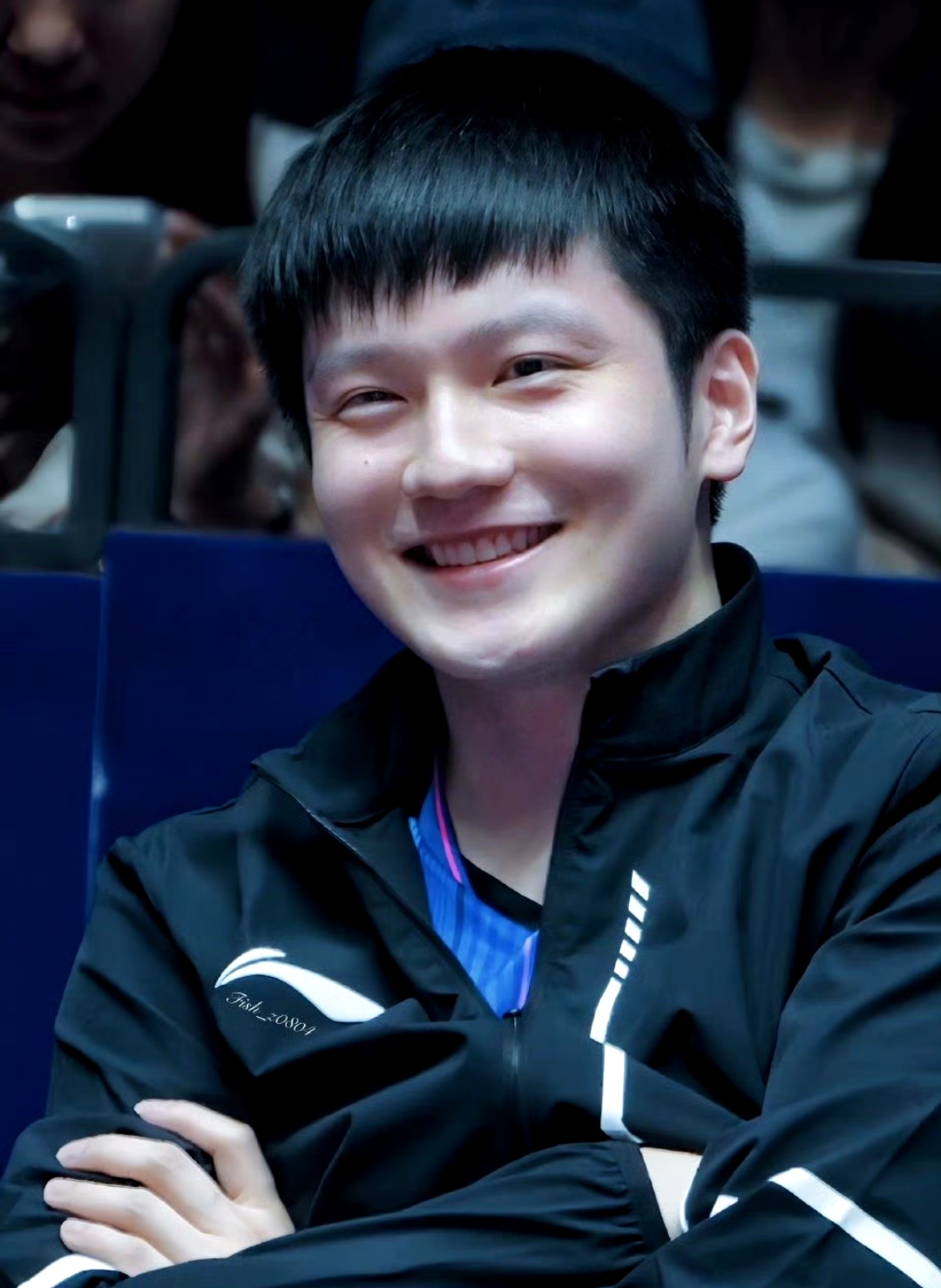 中国乒乓球队血洗法国乒乓球队，樊振东三分雨点燃全场