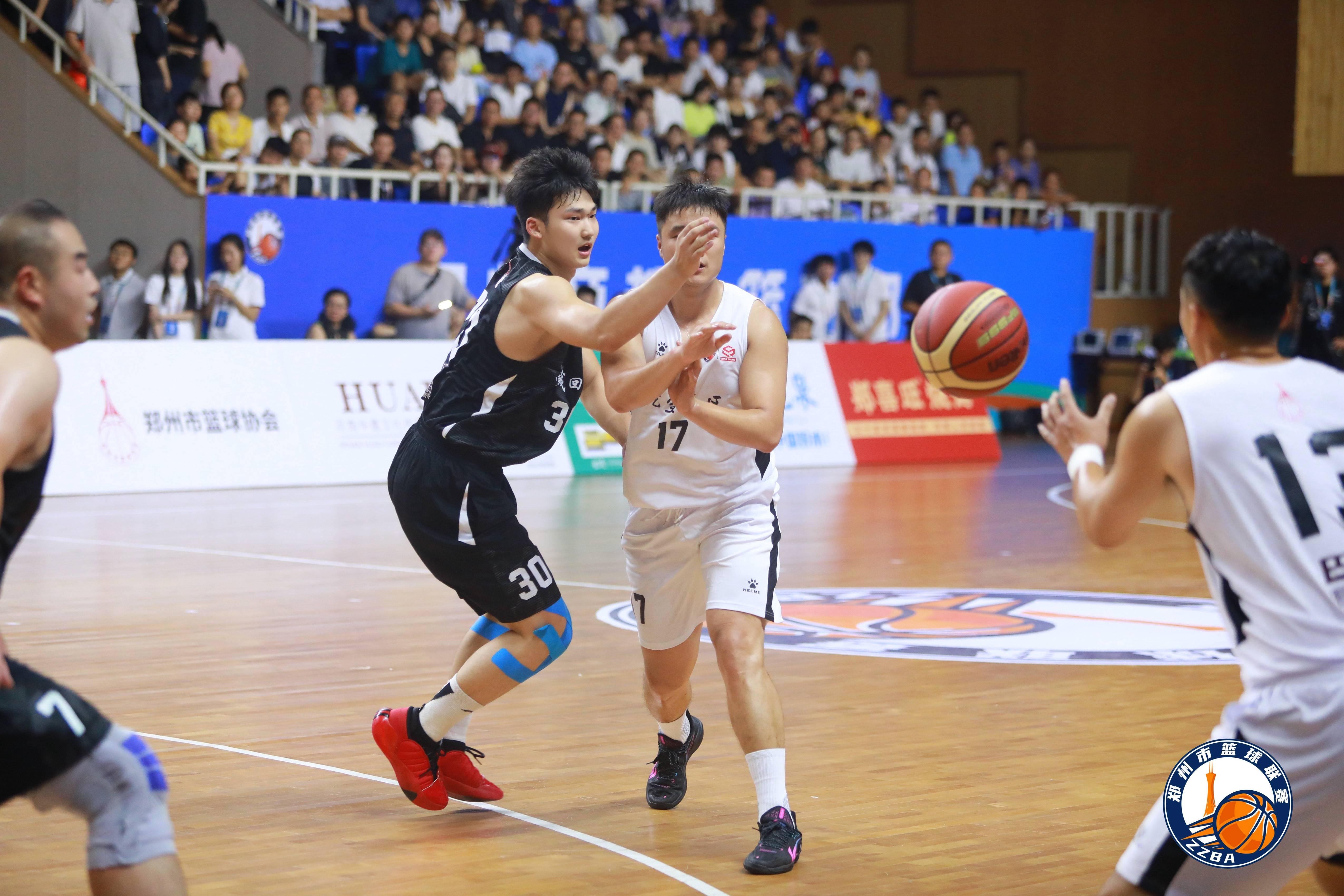 热门赛况报道：跨境篮球赛事火热进行