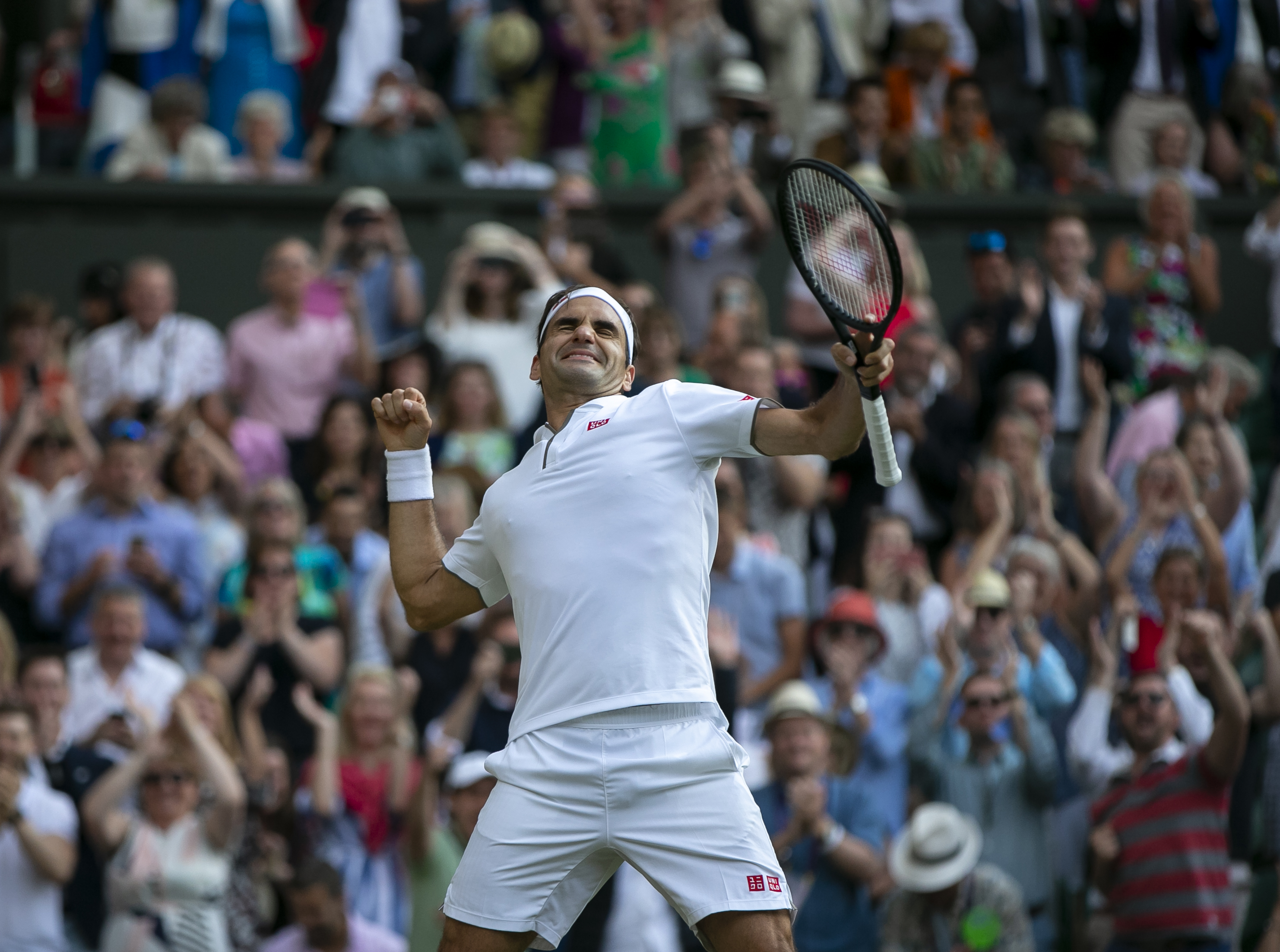 西班牙网球队强势意大利网球队，费德勒惊艳世界