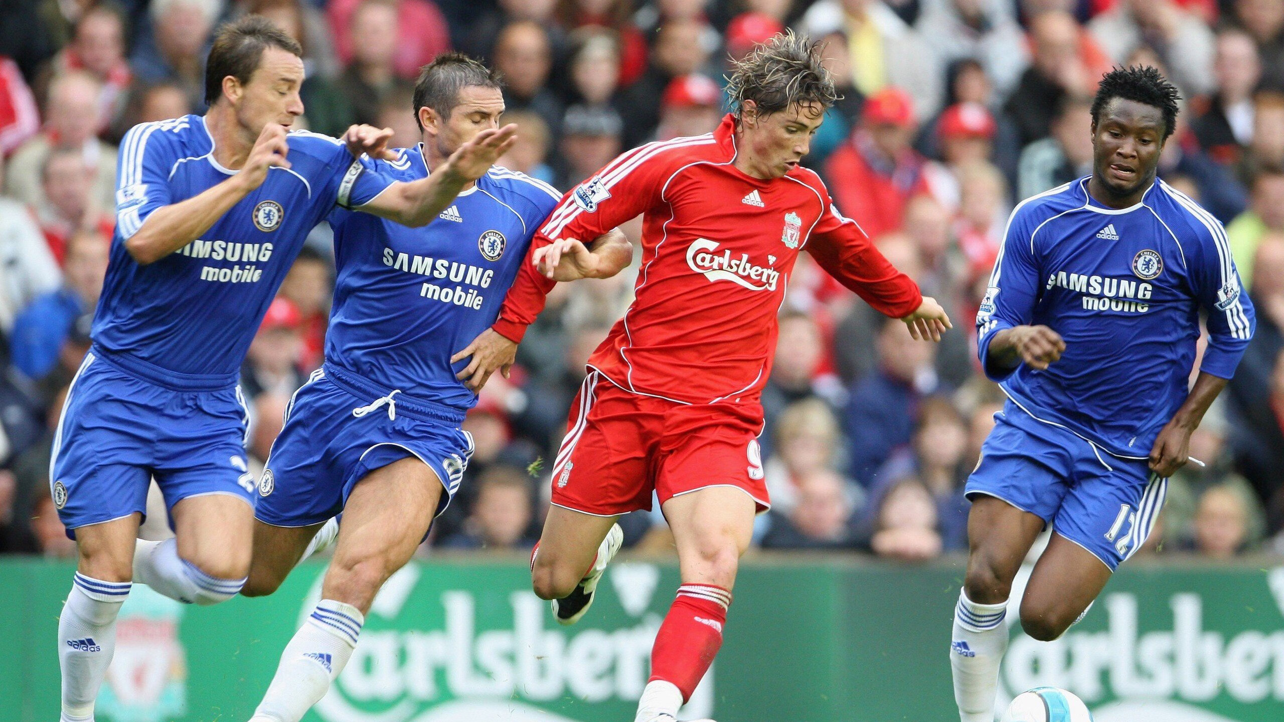 英超争冠之夜,阿拉巴彻底打爆防线,改写历史的90分钟