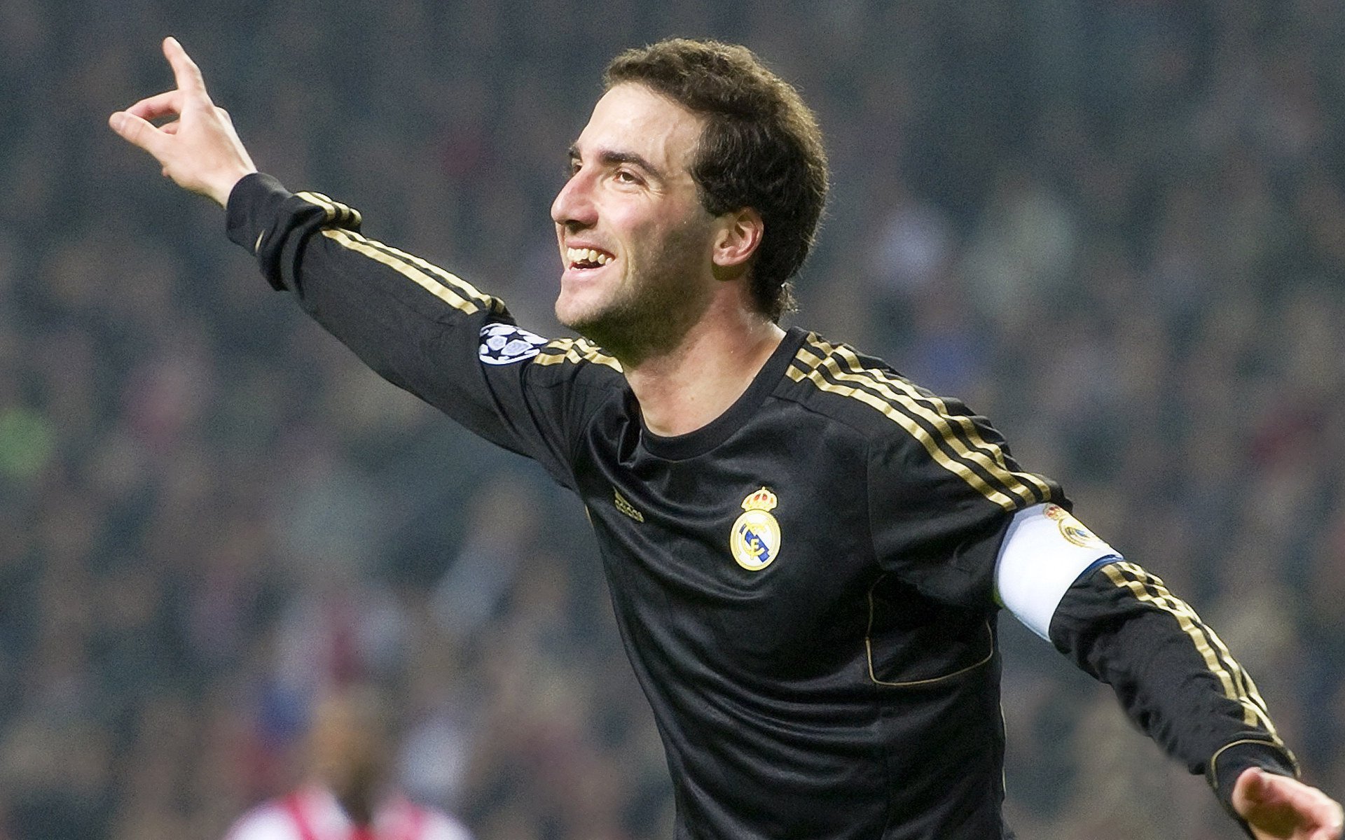 霍勒迪末节封神，快船铁血防守冲垮掘金不败金身